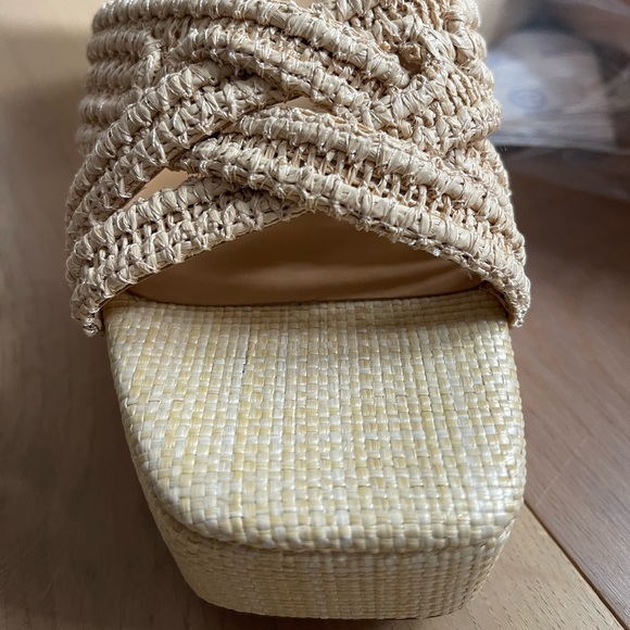 Platform Sandal Natural - Picture 8 of 8